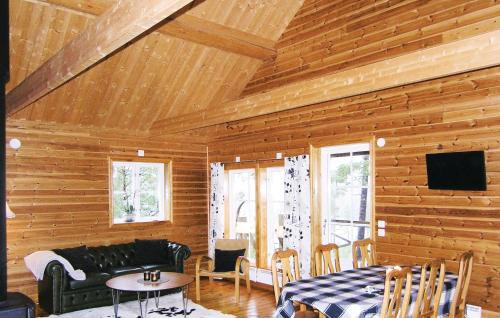 Asenhoga Casa | 2 Bedroom Amazing Home In Åsenhöga