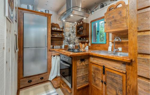 Presika Casa | 2 Bedroom Amazing Home In Delnice