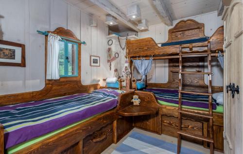 Presika Casa | 2 Bedroom Amazing Home In Delnice