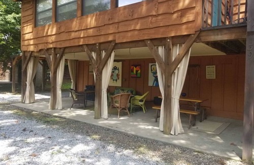 Franklin Cabina | 2 bedroom Amazing River front Cabin in Franklin NC