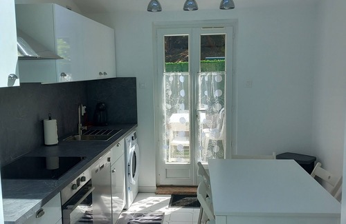 Bastide Giraud Apartamento | 2 Bedroom Apartment in Villeneuve-Loubet