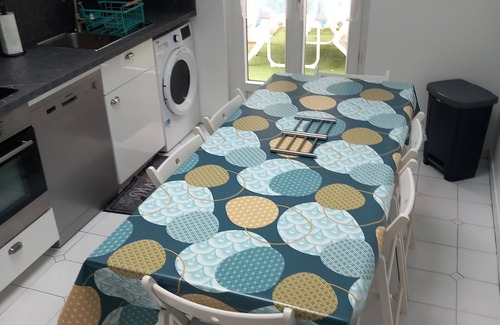 Bastide Giraud Apartamento | 2 Bedroom Apartment in Villeneuve-Loubet