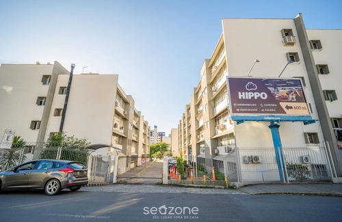 Centro Apartamento | 2 Bedroom Apart in the Center of Floripa Jfm0101