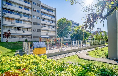 Centro Apartamento | 2 Bedroom Apart in the Center of Floripa Jfm0101