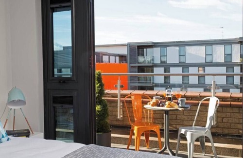 Central Milton Keynes Apartamento | 2 bedroom Apartment - Sleeps up to 4 with double beds