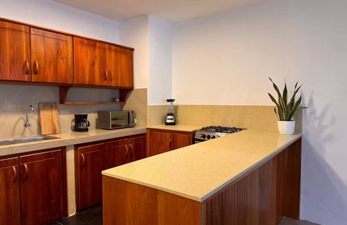 Puerto Ayora Apartamento | 2-bedroom apartment with AC, WiFi in fabulous Puerto Ayora