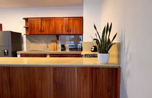 Puerto Ayora Apartamento | 2-bedroom apartment with AC, WiFi in fabulous Puerto Ayora