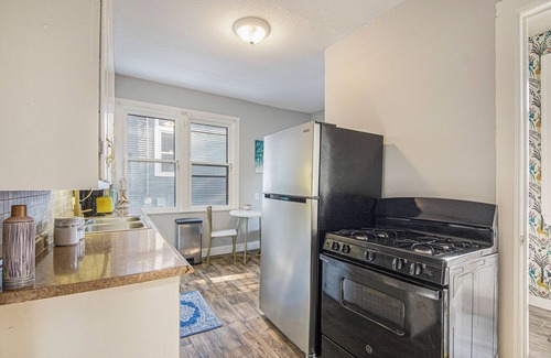 Grand Rapids Apartamento | 2 Bedroom Apartment 1st floor in historic district near downtown Grand Rapids!