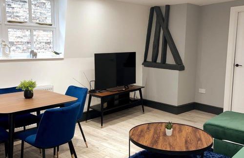 Huntingdon Apartamento | 2 Bedroom Apartment - Abacus House - Huntingdon Town Centre - Contractor Friendly - Free Parking - Full Kitchen - Washer Dryer - Spacious - Ideal for Work Stays
