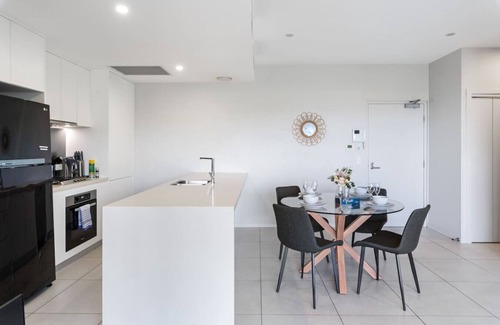 Macgregor Apartamento | 2-Bedroom Apartment Balcony Close to All Hotspots