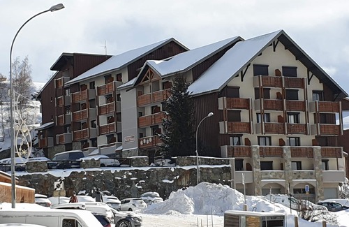 Huez Apartamento | 2 bedroom apartment chalet atmosphere