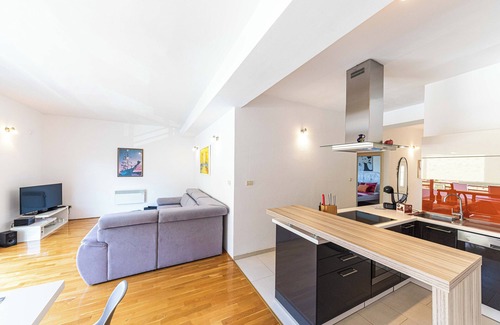 Srinjine Apartamento | 2 bedroom apartment in å½rnovnica