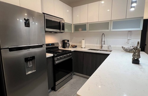Monterrey Municipality Apartamento | 2-bedroom apartment in welcoming Monterrey with AC, WiFi Balconies amazing views