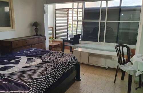Rehovot Apartamento | 2 bedroom apartment in batiya makov shared rooms