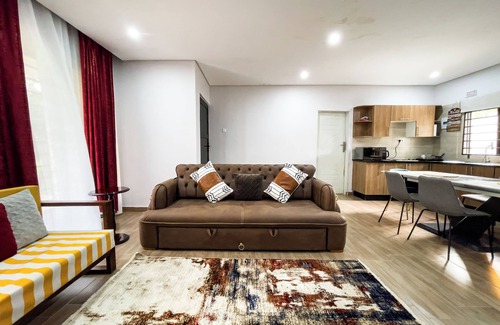 Lusaka Casa | 2-bedroom apartment in delightful Lusaka's with AC, power backup gardens