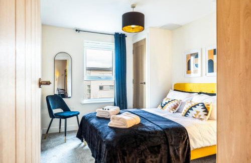 Hatfield Apartamento | 2 Bedroom Apartment in Hatfield - Gated Free Parking - Amazing for Contractors - Private Bathrooms - Near University & Business Park - Big savings on Longer Stays
