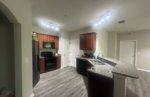 Bearss Plaza Apartamento | 2-bedroom apartment in pleasant Tampa with WiFi, AC