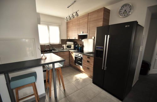 Calvi Apartamento | Apartamento sala de estar, 2 dormitorios centro de Calvi calma