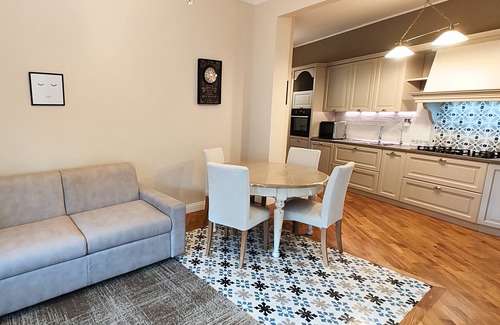 Garbatella Apartamento | 2 Bedroom Apartment in Rome