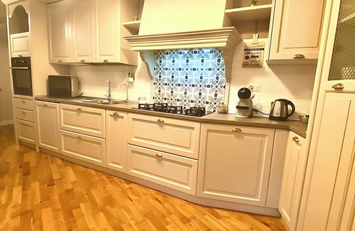 Garbatella Apartamento | 2 Bedroom Apartment in Rome