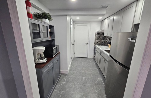 Carteret Casa | 2 Bedroom apartment in nice and quiet neighborhood