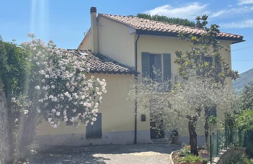 Collebaldo Apartamento | 2 Bedroom Apartment in Collebaldo