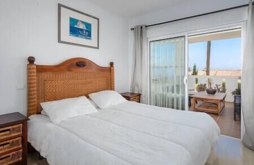Puerto de la Duquesa Apartamento | 2-bedroom apartment sea view Manilva