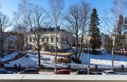 Etelainen District Apartamento | 2-Bedroom apartment Steps from the Metro