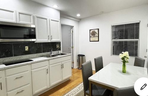 Auburndale Casa | 2 Bedroom Apartment 14 Miles to Legoland and 30 Miles to Disney