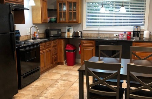 Highlands - Perkins Apartamento | 2 bedroom apartment next to LSU campus