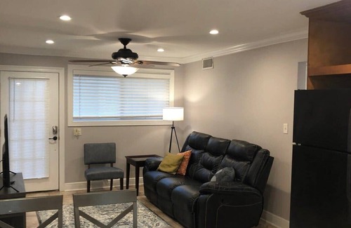 Highlands - Perkins Apartamento | 2 bedroom apartment next to LSU campus