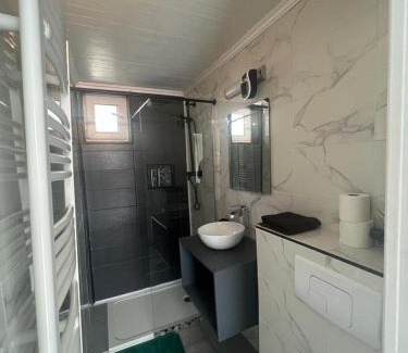 Bobigny Apartamento | 2 bedroom Apartment very close to Paris