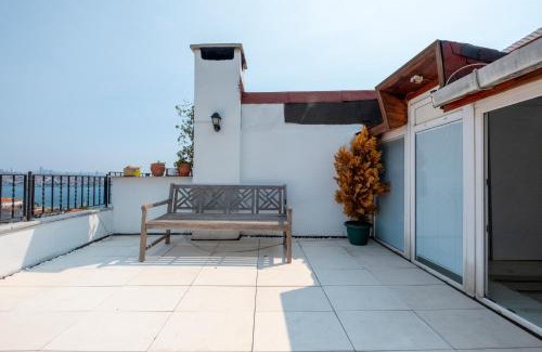 Cihangir Apartamento | 2-Bedroom Apartment with Private Terrace