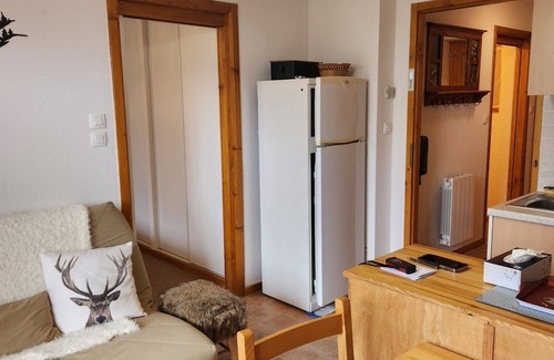 Station de Drouzin le Mont Apartamento | 2 bedroom appt 20 mins from Morzine and rest of Portes du Soleil