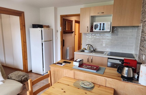 Station de Drouzin le Mont Apartamento | 2 bedroom appt 20 mins from Morzine and rest of Portes du Soleil