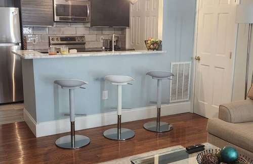 Summerhill Casa | 2 Bedroom Apt in the heart of Atlanta with Wi-Fi and EV charging station!