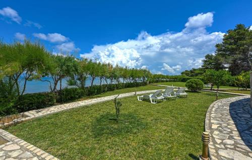 Ugljan Apartamento | 2 Bedroom Awesome Apartment In Ugljan