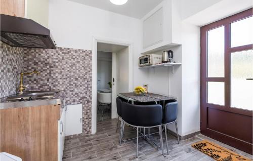 Fuzine Casa | 2 Bedroom Awesome Apartment In Fuzine