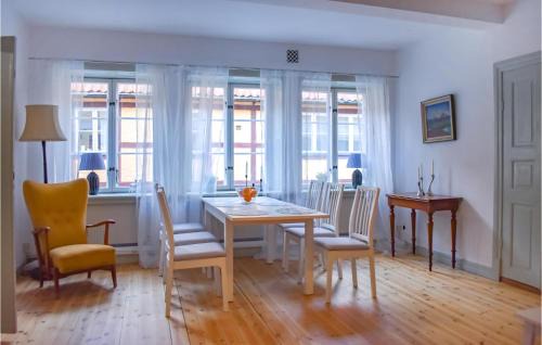 Ystad Apartamento | 2 Bedroom Awesome Apartment In Ystad