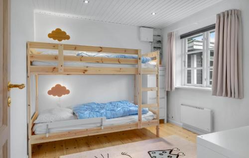 Dronningmolle Casa | 2 Bedroom Awesome Home In Dronningmølle