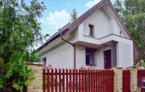 Pobiedziska Casa | 2 Bedroom Awesome Home In Gorzkie Pole