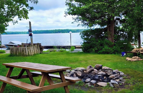Rosedale Cabina | 2-bedroom Balsam Lake Lower Boathouse #1A
