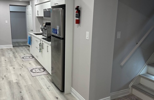 Innisfil Apartamento | 2 Bedroom Basement With Separate Entrance Family-friendly