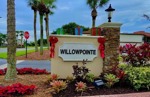 Ventura Condominio | 2 bedroom/bathroom, 1st floor condo at the quiet Ventura Country club!
