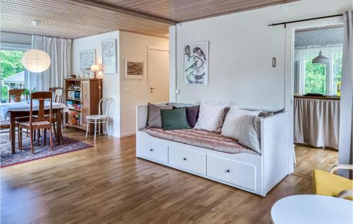 Kallby Casa | 2 Bedroom Beautiful Home In Källby