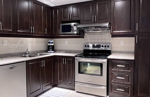 Meadowvale Village Casa | 2 Bedroom Bs/Apartment, in Mississauga