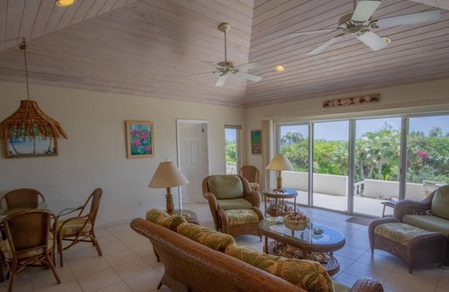 North Palmetto Point Casa | 2 Bedroom Beach House Steps from Mile-Long Pink Sand Beach