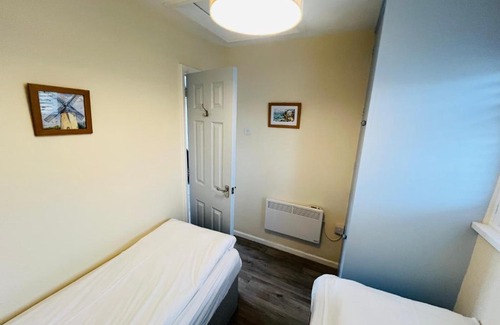 Seaview Casa | 2 Bedroom Bungalow SV58, Seaview, Isle of Wight Free Wi-Fi