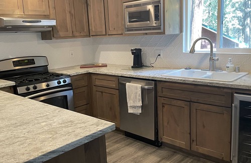 Alta Sierra Cabina | 2 bedroom cabin in the woods near the Alta Sierra Ski Resort