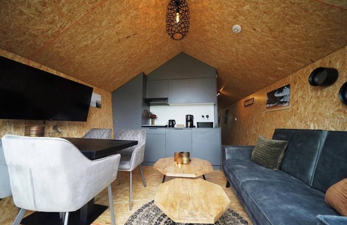 Nijkerk Casa | 2-bedroom chalet with terrace